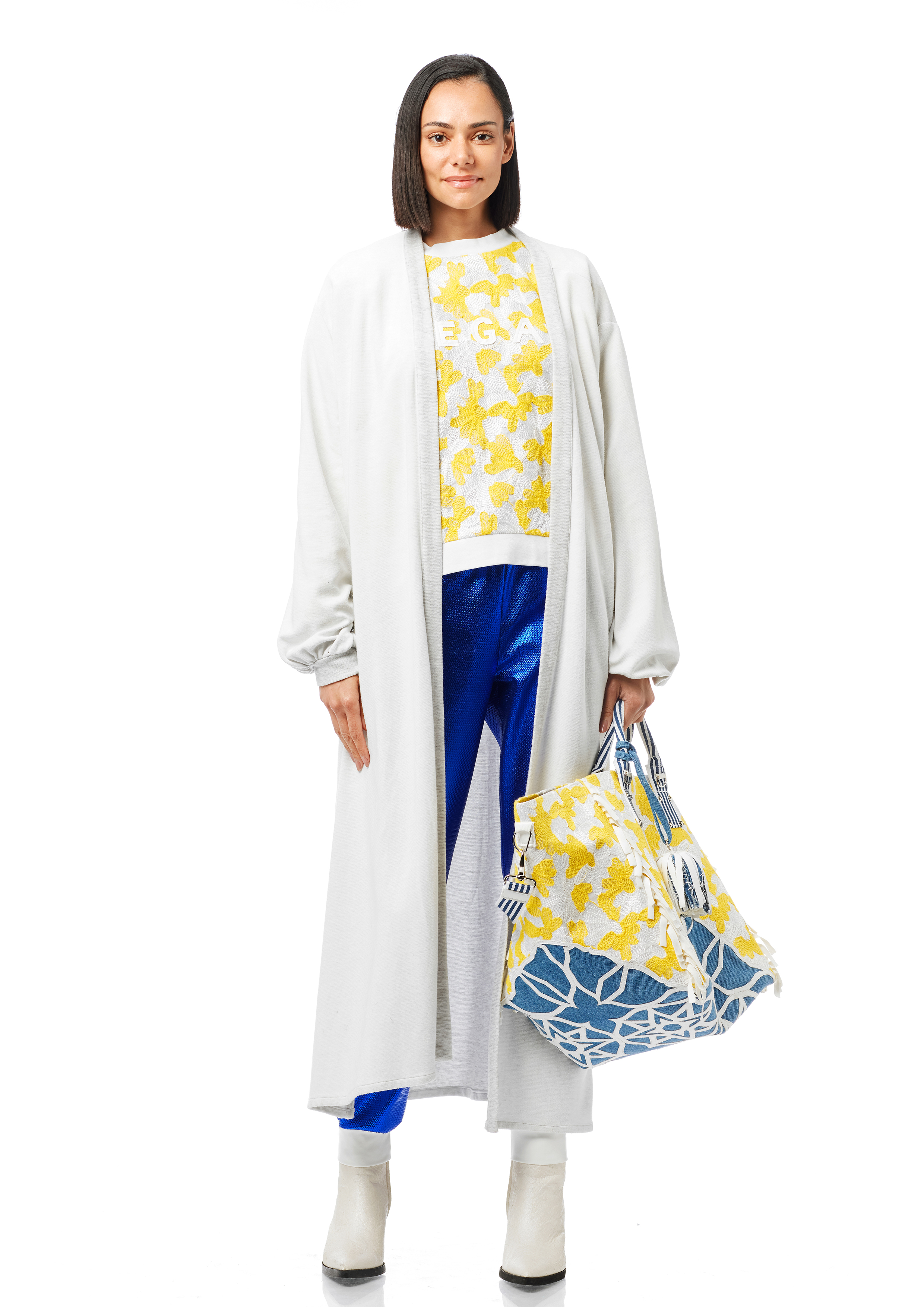 GiuliaRomeo_Greta_BlumenGelb_Stella_Blau_2Easy_Grau_1097 Stella Trousers