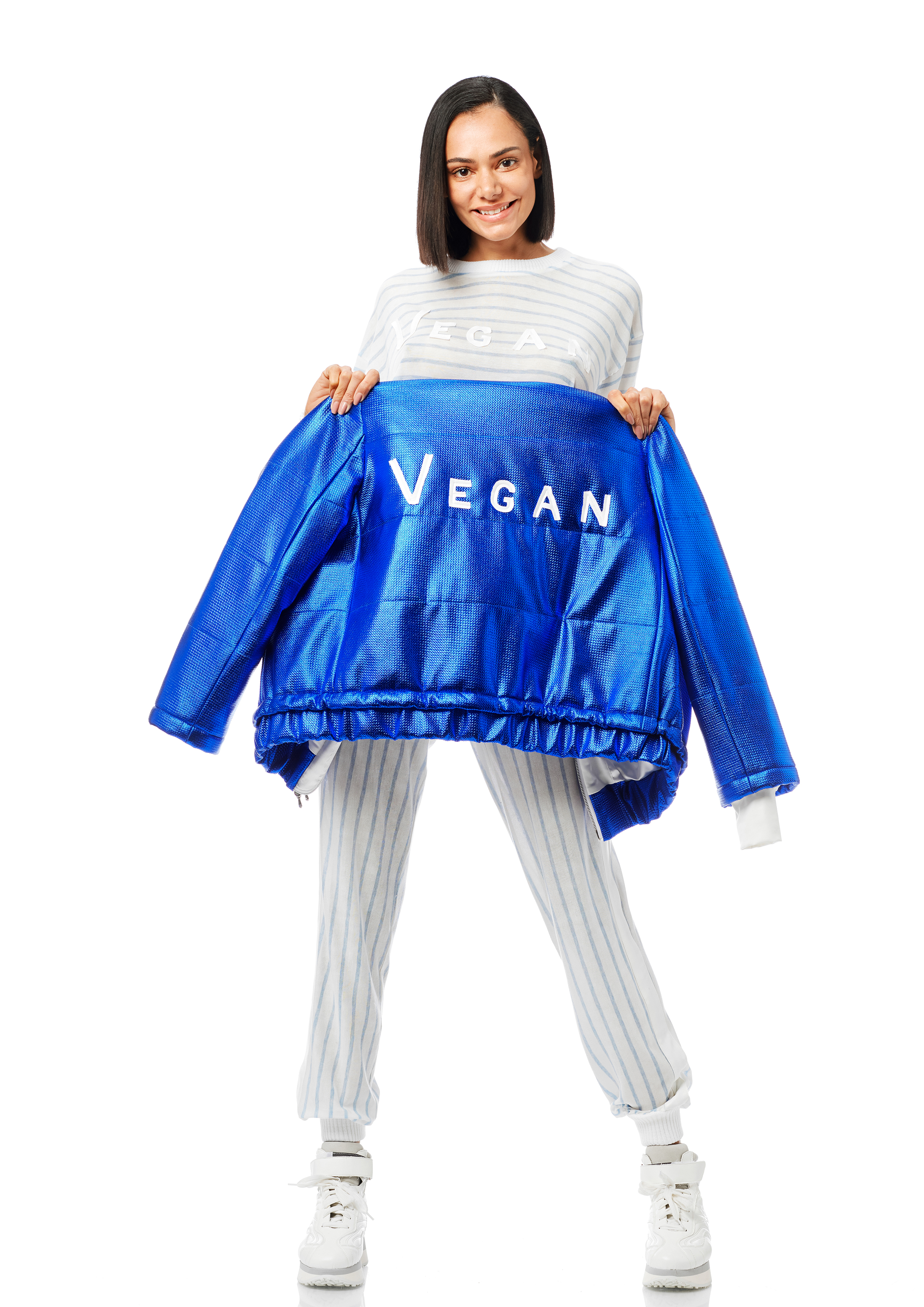 GiuliaRomeo_Greta_Stella_WeissBlau_July_Blau_0677 Julee Bomberjacke
