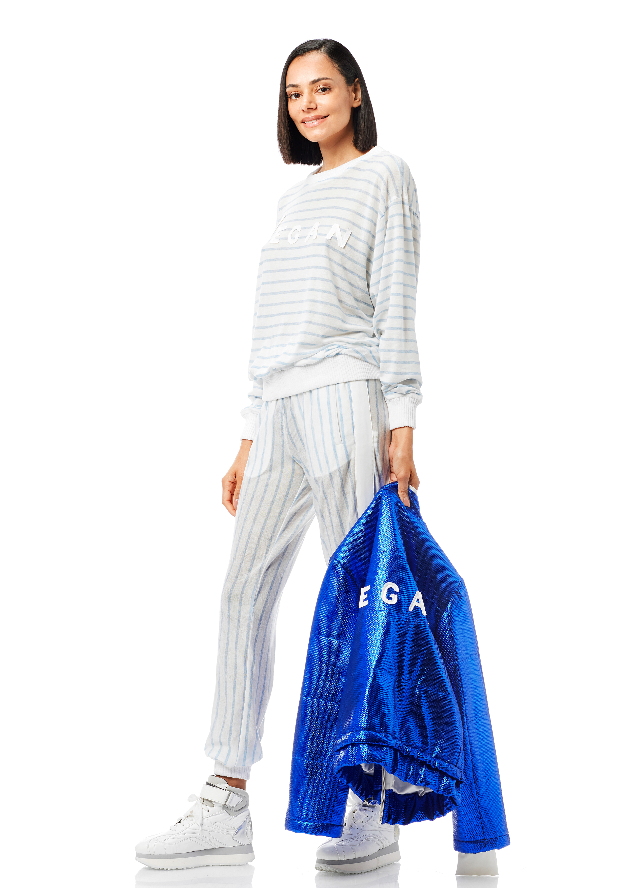 GiuliaRomeo_Greta_Stella_WeissBlau_July_Blau_0695 Julee Bomberjacke