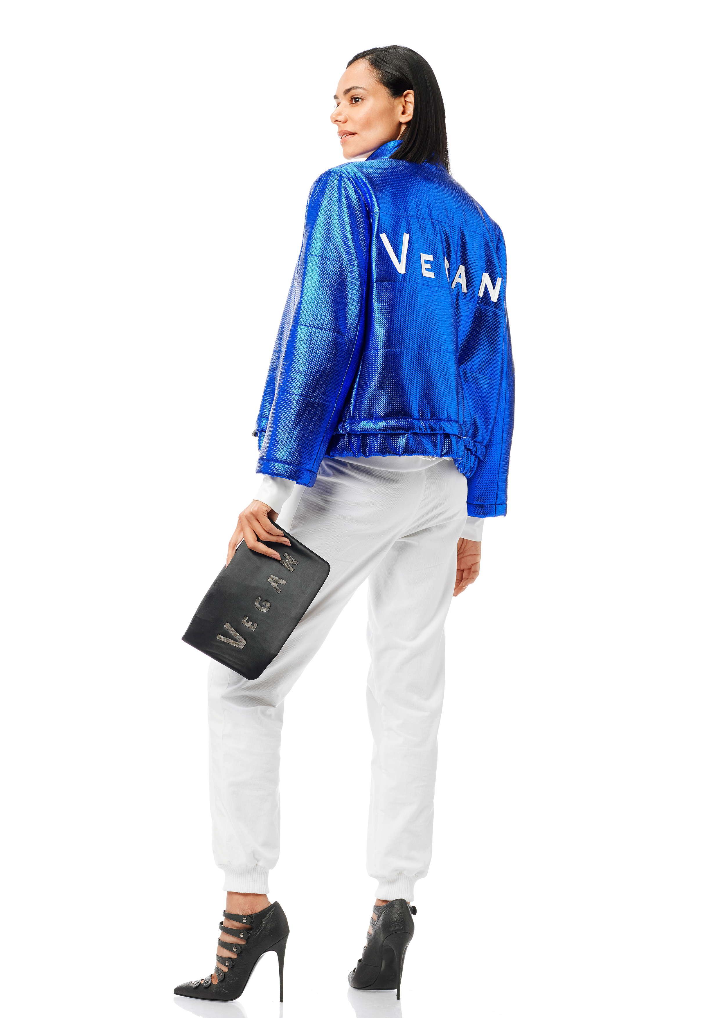 GiuliaRomeo_Greta_PailletteWeiss_Stella_Weiss_July_Blau_0130 Julee Bomberjacke